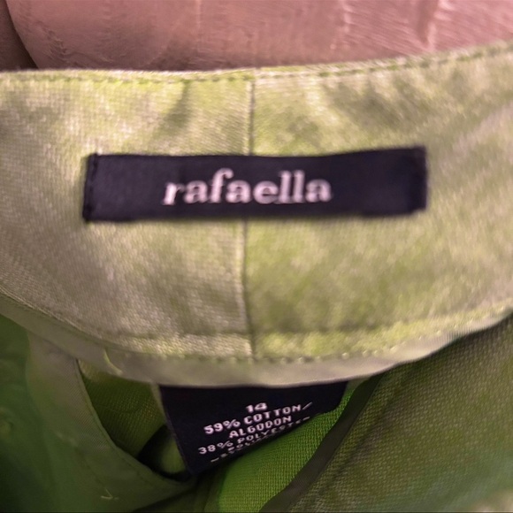 RAFAELLA WOMEN’S SHORTS GREEN IN EXCELLENT CONDITION SIZE 14 - Picture 3 of 4